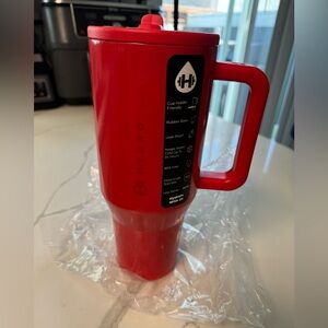 TRAVELER (40OZ)
Red Shine